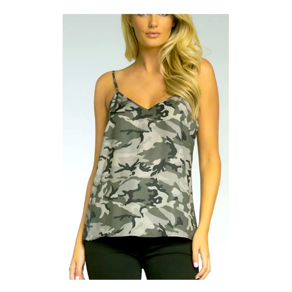NWT Elan V Neck Camouflage Cami Tank Top Comfy Trendy Camisole Small